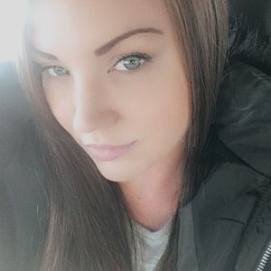 Meet your Posher, Bobbie